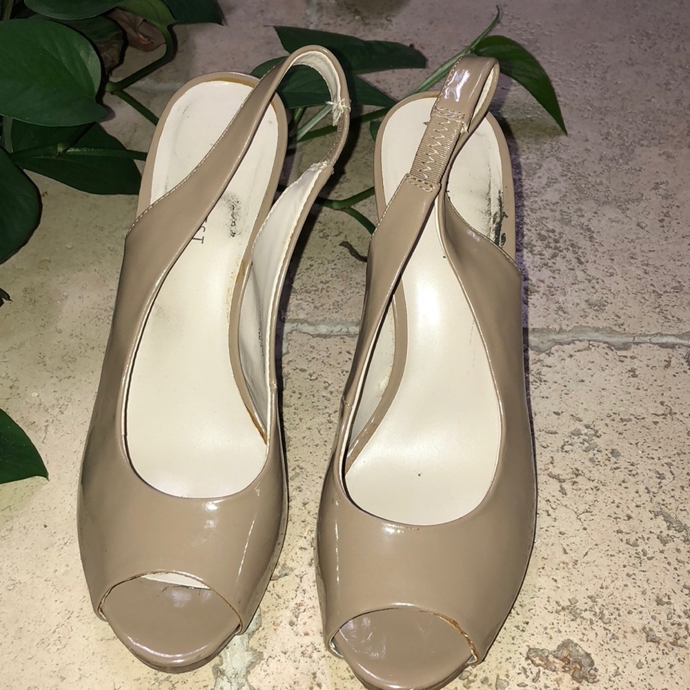 Nine West Nude Heels - Picture 2 of 4
